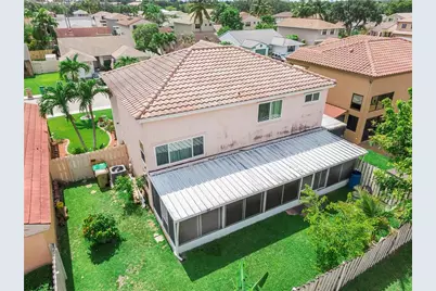 710 Briarwood Terrace, Davie, FL 33325 - Photo 35