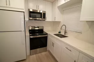 10100 NW 30th Ct, Sunrise, FL 33322 - Photo 3