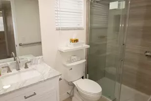 10100 NW 30th Ct, Sunrise, FL 33322 - Photo 9