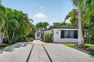 26 NE 3rd St, Dania Beach, FL 33004 - Photo 1