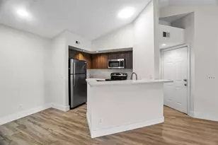 12730 Vista Isles Dr, Sunrise, FL 33325 - Photo 9