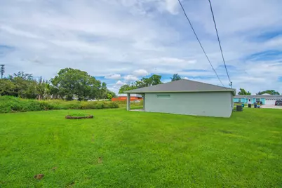 718 NE Perch Lane, Port Saint Lucie, FL 34983 - Photo 37