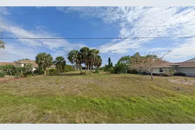 293 Long Meadow Lane S, Rotonda West, FL 33947 - Photo 1