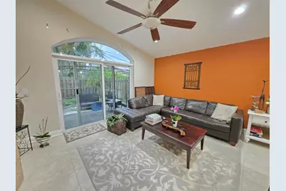 7172 Catalina Way, Lake Worth, FL 33467 - Photo 9