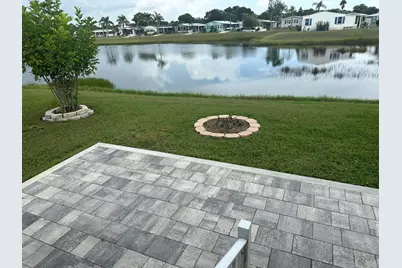512 Thames Bluff Ridge, Fort Pierce, FL 34982 - Photo 3