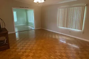 512 Thames Bluff Ridge, Fort Pierce, FL 34982 - Photo 9