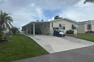 512 Thames Bluff Ridge, Fort Pierce, FL 34982 - Photo 3