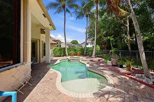10340 Trianon Pl, Wellington, FL 33449 - Photo 21