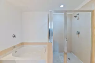 3340 NE 190th St, Aventura, FL 33180 - Photo 19