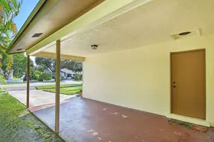 519 Evergreen Dr, Lake Park, FL 33403 - Photo 15