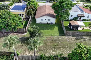 519 Evergreen Dr, Lake Park, FL 33403 - Photo 21
