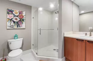 2650 Lake Shore Dr, Riviera Beach, FL 33404 - Photo 21