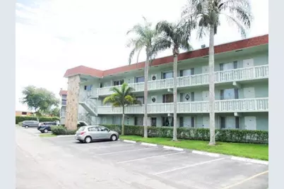 3300 Springdale Boulevard #301, Palm Springs, FL 33461 - Photo 5