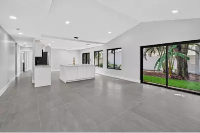 905 NW 21st Way, Delray Beach, FL 33445 - Photo 13