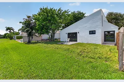 905 NW 21st Way, Delray Beach, FL 33445 - Photo 55