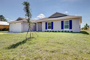 929 SW Cornelia Ave, Port Saint Lucie, FL 34953 - Photo 1