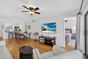 12790 Briarlake Dr, Palm Beach Gardens, FL 33418 - Photo 5