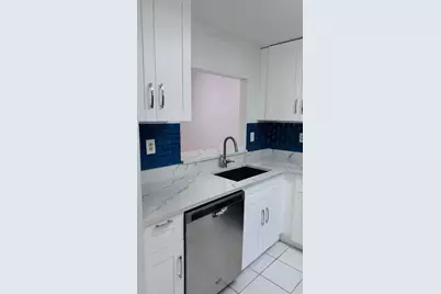 9539 Boca Cove Circle #105, Boca Raton, FL 33428 - Photo 3