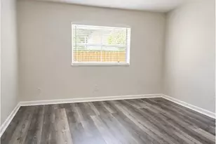1401 NE 17th Ct, Fort Lauderdale, FL 33305 - Photo 5