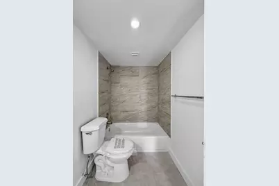 8290 Lake Drive #250, Doral, FL 33166 - Photo 13