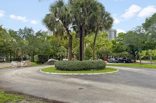 8290 Lake Dr, Doral, FL 33166 - Photo 31