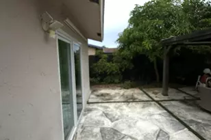 7526 SW 8th St, North Lauderdale, FL 33068 - Photo 27