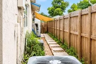 7526 SW 8th St, North Lauderdale, FL 33068 - Photo 19