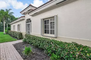 2327 Windjammer Way, West Palm Beach, FL 33411 - Photo 5