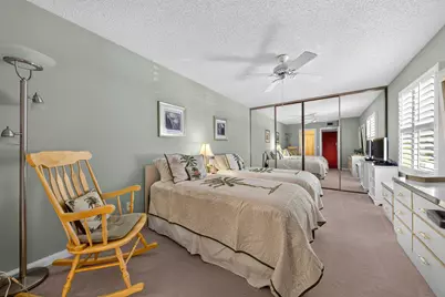42 Essex Court #B, Royal Palm Beach, FL 33411 - Photo 19