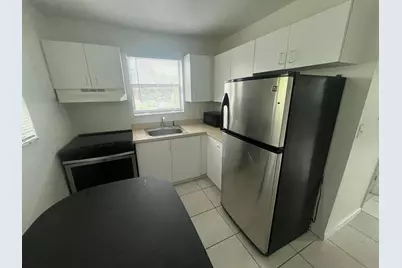 421 NW 7th Terrace #3, Fort Lauderdale, FL 33311 - Photo 3