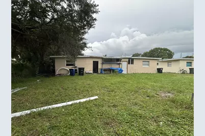 506 Holly Avenue #A/B, Fort Pierce, FL 34982 - Photo 1