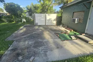 702 Fleming Ave, Greenacres, FL 33463 - Photo 3