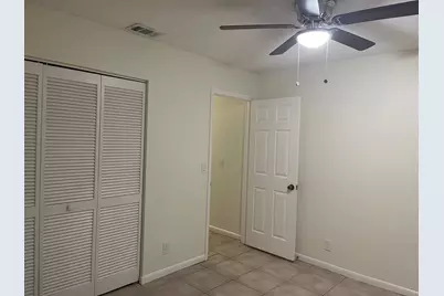8615 Satalite Terrace, Lake Park, FL 33403 - Photo 15