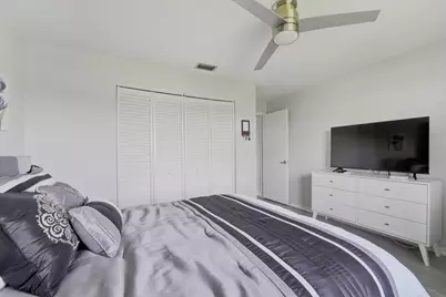 2201 SW Roma Way, Boynton Beach, FL 33426 - Photo 25