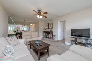 2731 NE 14th St St, Pompano Beach, FL 33062 - Photo 9