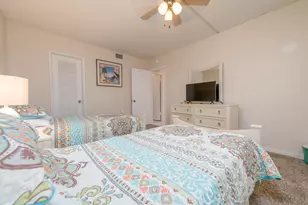 2731 NE 14th St St, Pompano Beach, FL 33062 - Photo 17