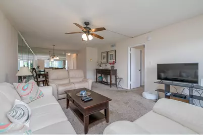 2731 NE 14th St Street #427, Pompano Beach, FL 33062 - Photo 9