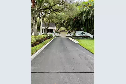 1640 Twelve Oaks Way #305, North Palm Beach, FL 33408 - Photo 21