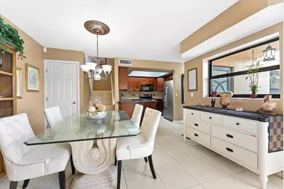 4240 Village Drive #D, Delray Beach, FL 33445 - Photo 9