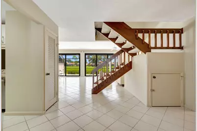 527 Prestwick Circle, Palm Beach Gardens, FL 33418 - Photo 7