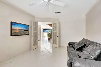 527 Prestwick Circle, Palm Beach Gardens, FL 33418 - Photo 23