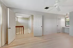 527 Prestwick Cir, Palm Beach Gardens, FL 33418 - Photo 29