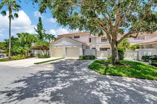 527 Prestwick Cir, Palm Beach Gardens, FL 33418 - Photo 3