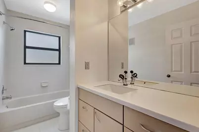 527 Prestwick Circle, Palm Beach Gardens, FL 33418 - Photo 27