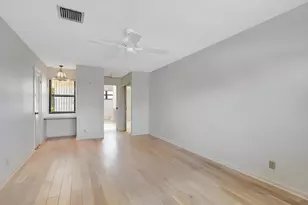527 Prestwick Cir, Palm Beach Gardens, FL 33418 - Photo 21