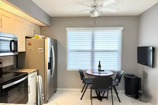13800 SW 5th Ct SW, Pembroke Pines, FL 33027 - Photo 11