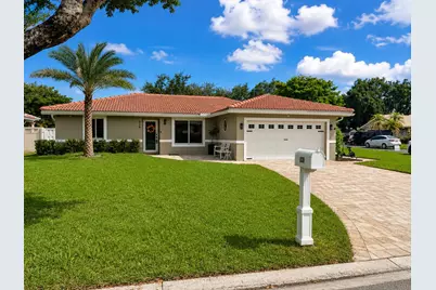 839 NW 107th Lane, Coral Springs, FL 33071 - Photo 1