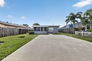 323 NW 4th Ave, Delray Beach, FL 33444 - Photo 3