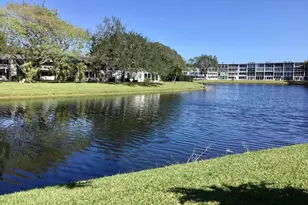 7 Oakridge B, Deerfield Beach, FL 33442 - Photo 3