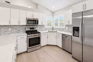 13847 NW 22nd Ct, Sunrise, FL 33323 - Photo 15